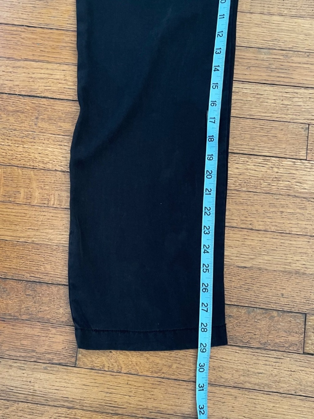 Reformation Mason Tencel Pleated Trousers - Picture 7 of 9